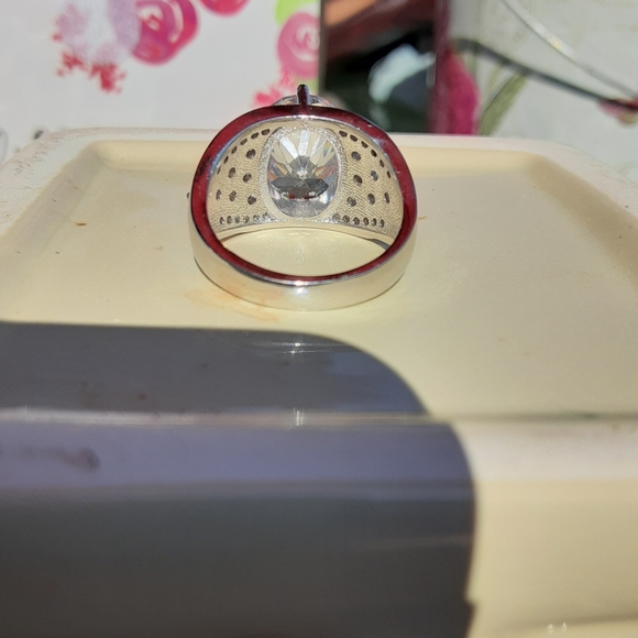 Beautiful CZ Sterling Statement Ring - Picture 5 of 7